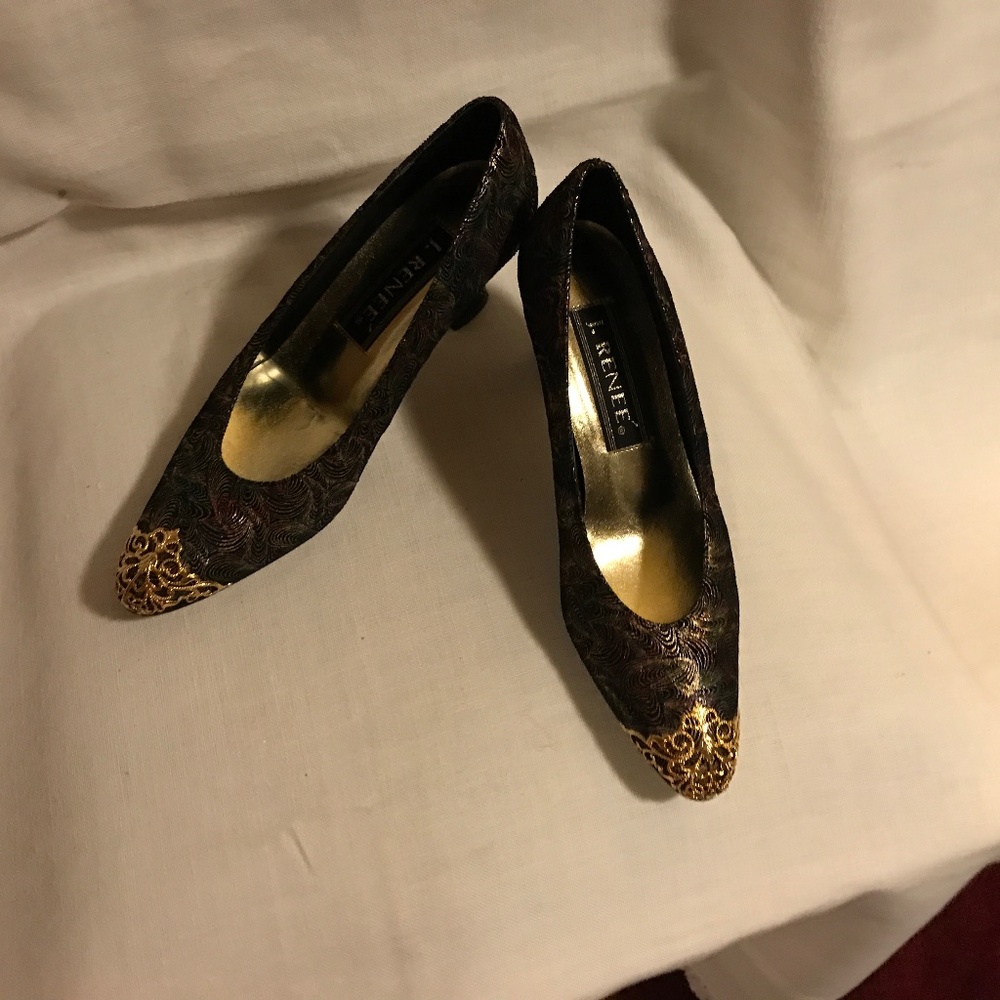 Vintage J Renee black and gold evening pump, size 6 1/2,  Monet